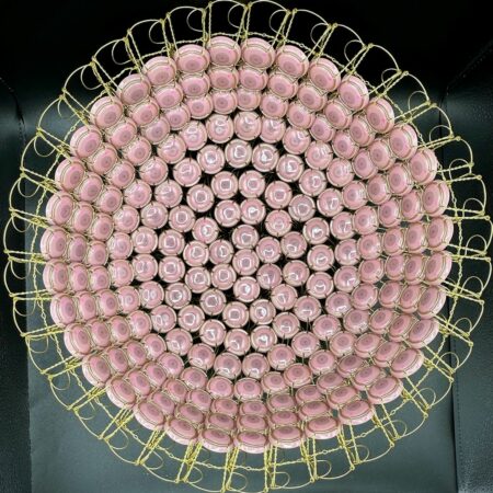 Coupe Rose sombre en Muselets de Champagne ART COLLECTION « Octobre Rose »