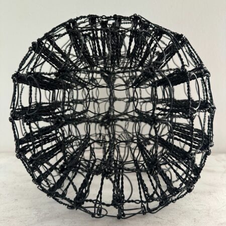 Bougeoir noir en muselets de champagne Magali Lockwood