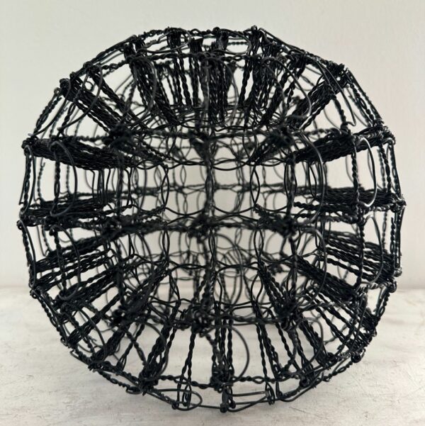 Bougeoir noir en muselets de champagne Magali Lockwood