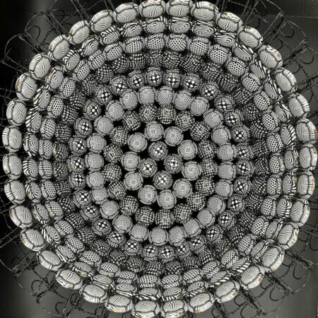 Coupe noire en muselets op art magali lockwood t3