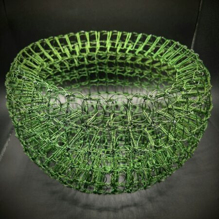 Coupe verte en muselets.. Magali Lockwood Coupe verte en muselets. Magali Lockwood